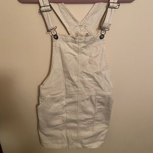 Altair’s state white overall dress